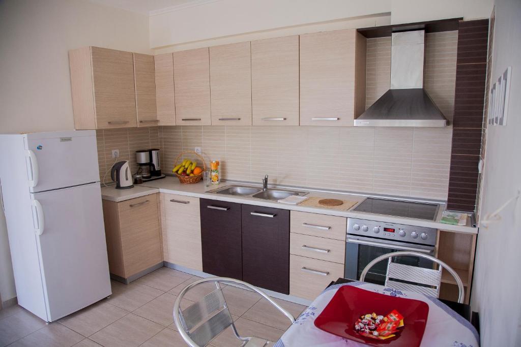 Apartments Eleni 4 Seasons Hanioti Rum bild